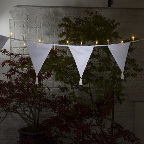 Noma 3m / 30 LED White Solar Powered Bunting with Tassels