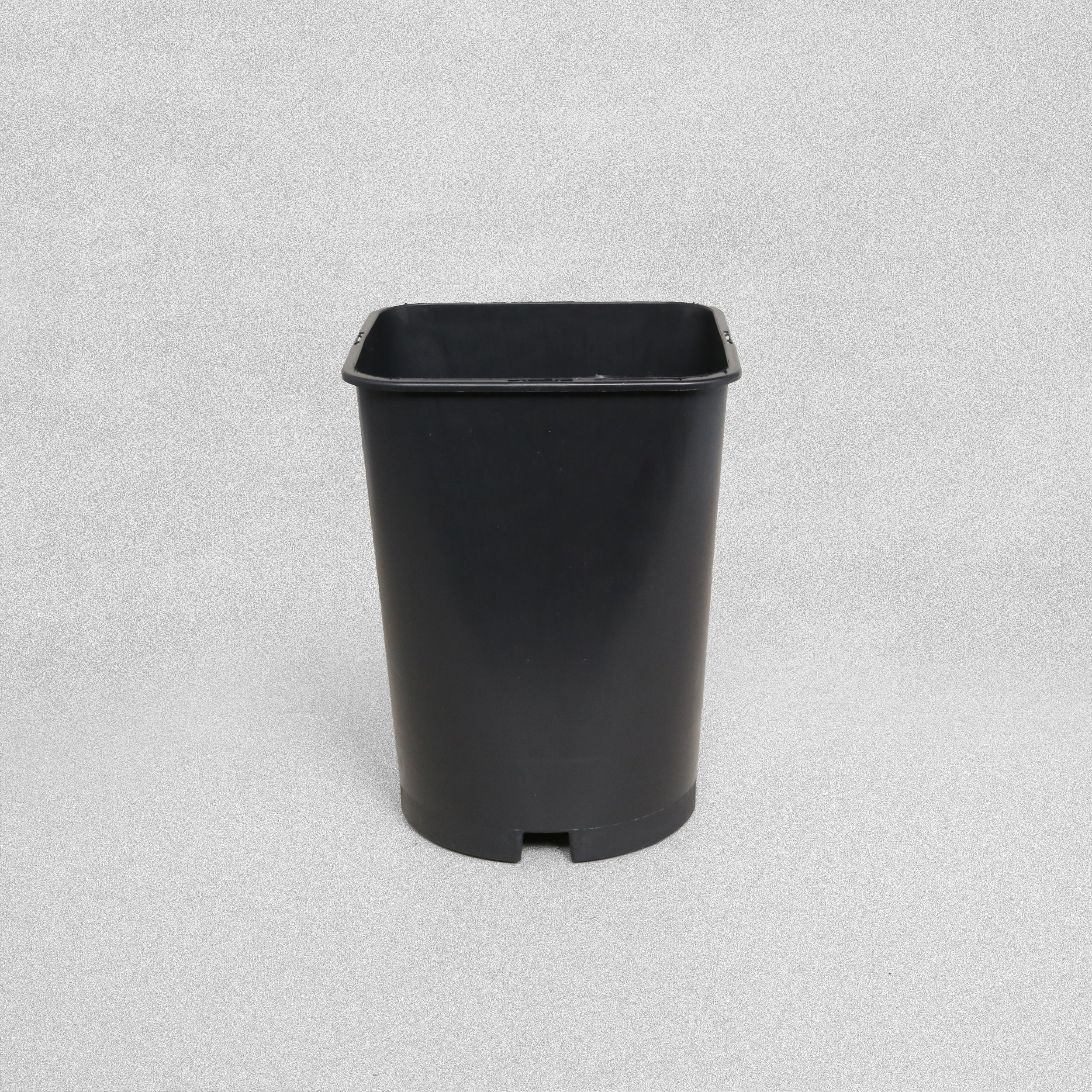 Black Plant Pot - 6L