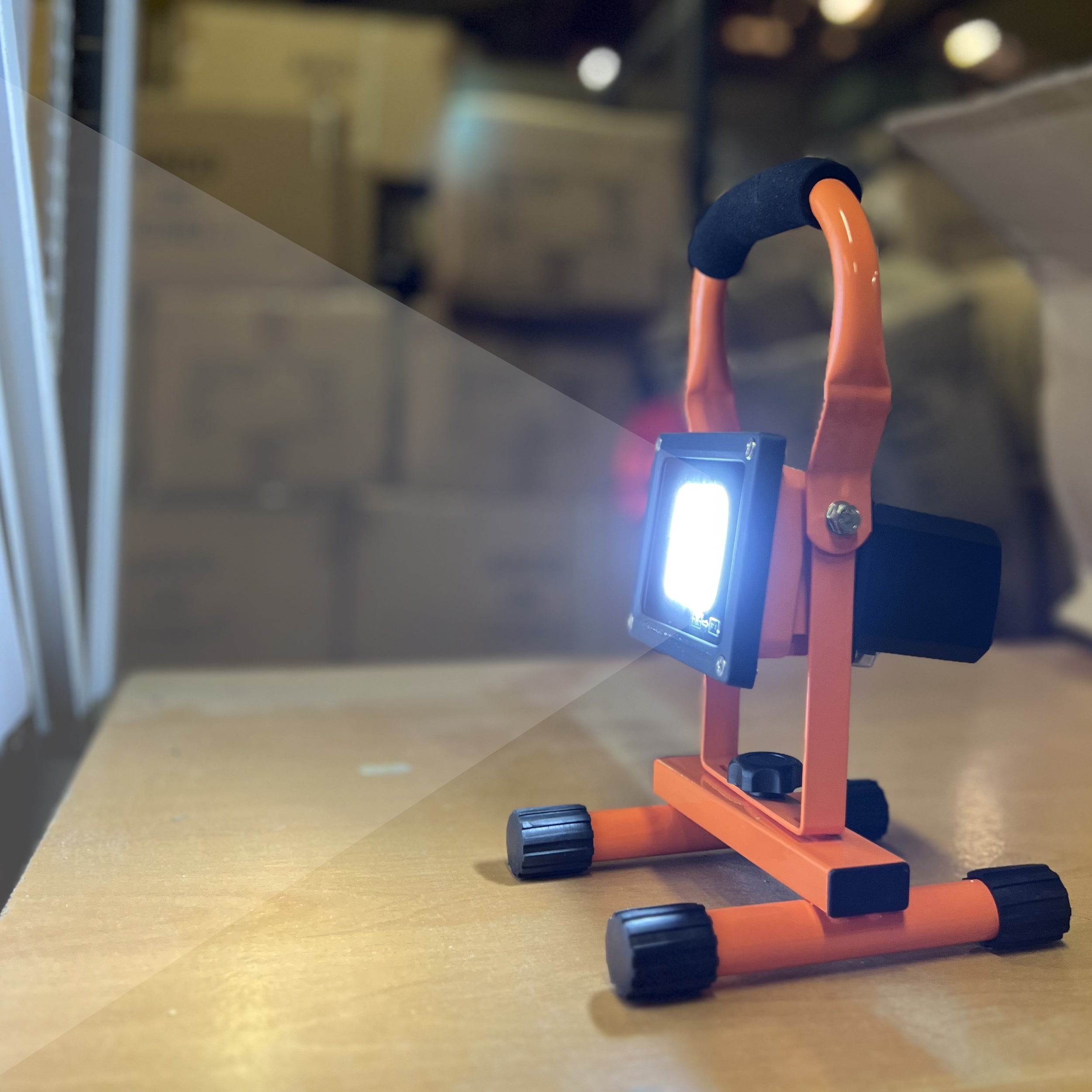 Arlec Rechargeable LED Work Light -10w