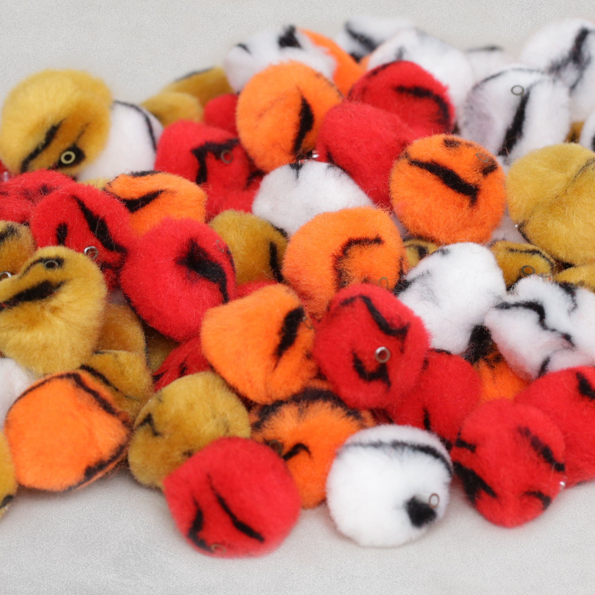 100 Pom Poms - Tiger Print