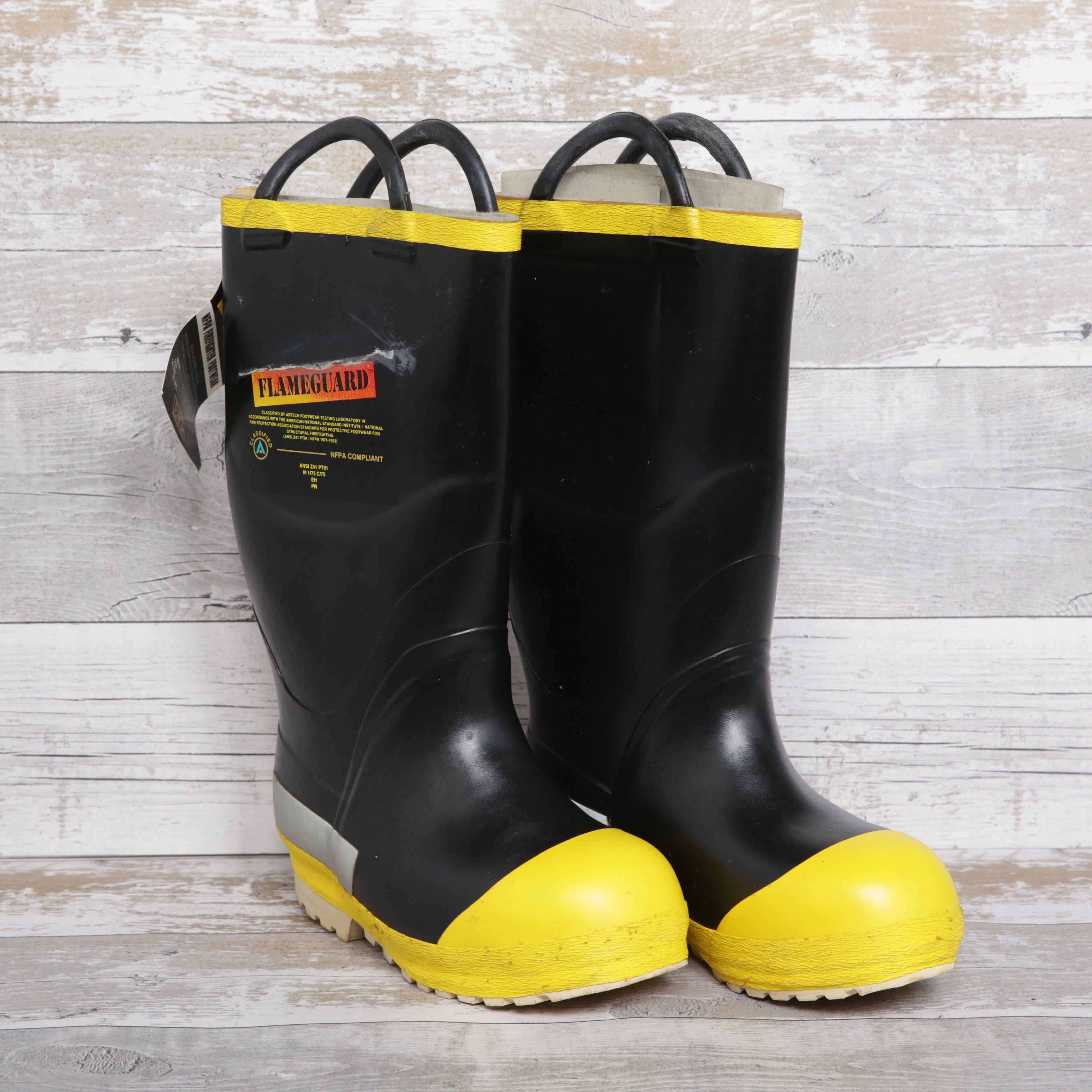 De-Branded Flameguard Safety Wellington Boots UK5.5