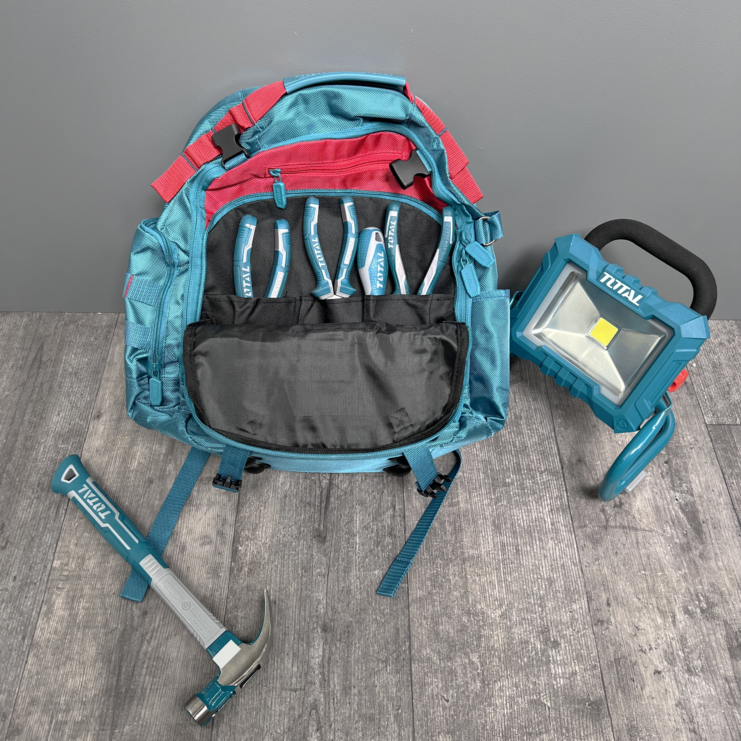 Total Tool Backpack - THBP02025