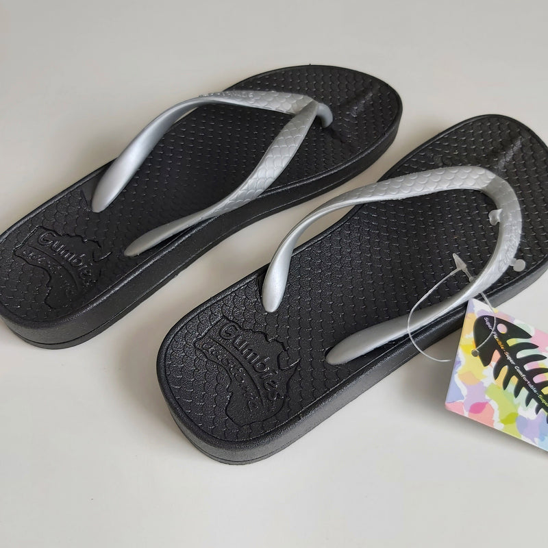 Gumbies Flip Flops Black with Silver Strap UK Size 2 3 In