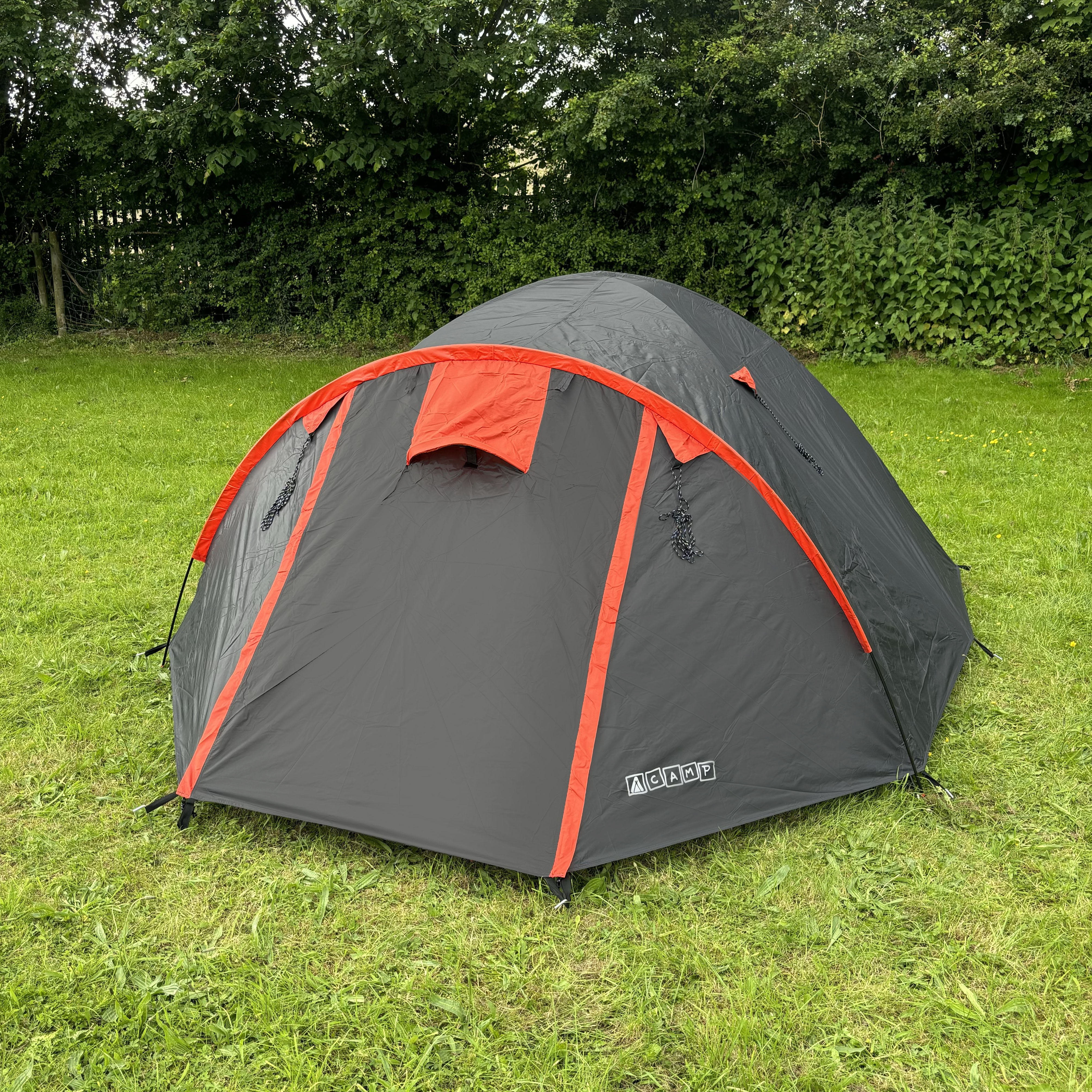 Tambu Acamp 3-4 Person Dome Tent - Anthracite / Black Coated Bright Red - 55% OFF