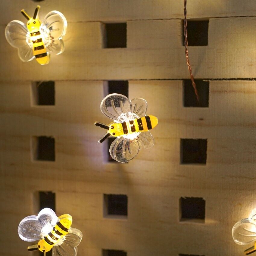 Noma Solar Powered 20cm Bee Hive