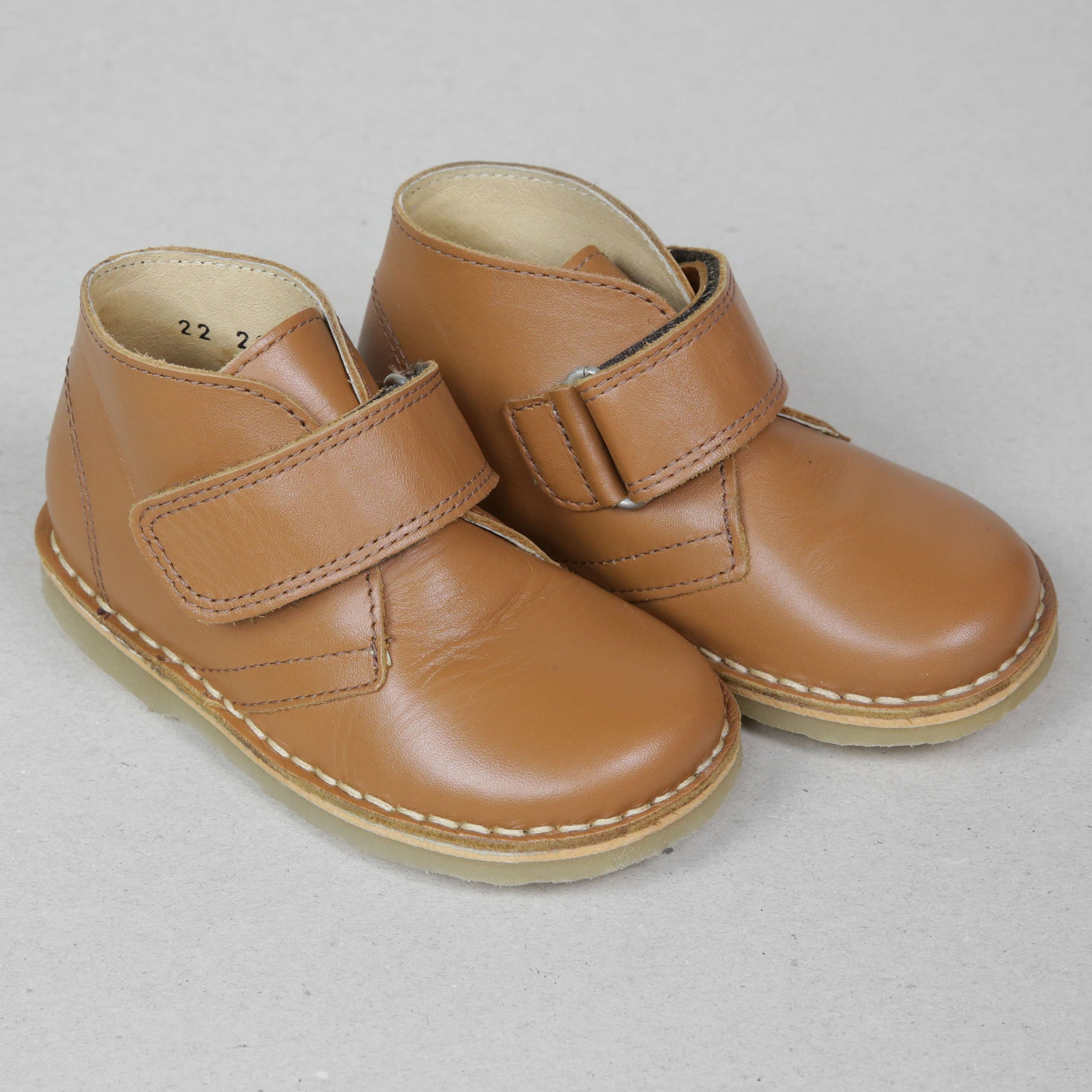 Petasil Kal Kids Boys Tan Brown Single Strap Low Boots UK Child 5.5 / EUR 22